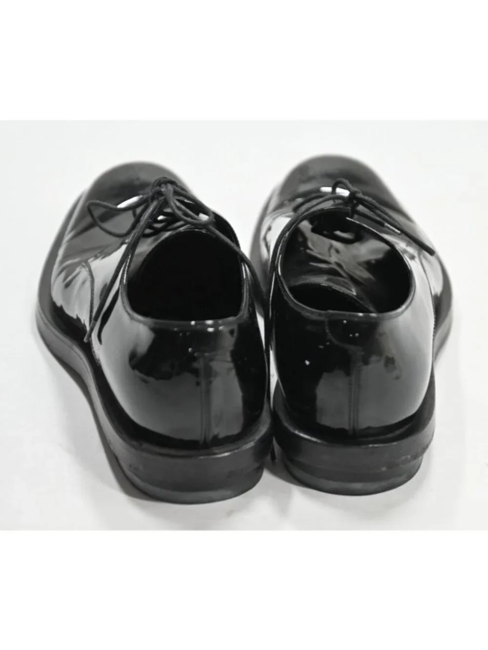 Gucci Patent Leather Lace-Up Shoes in Black